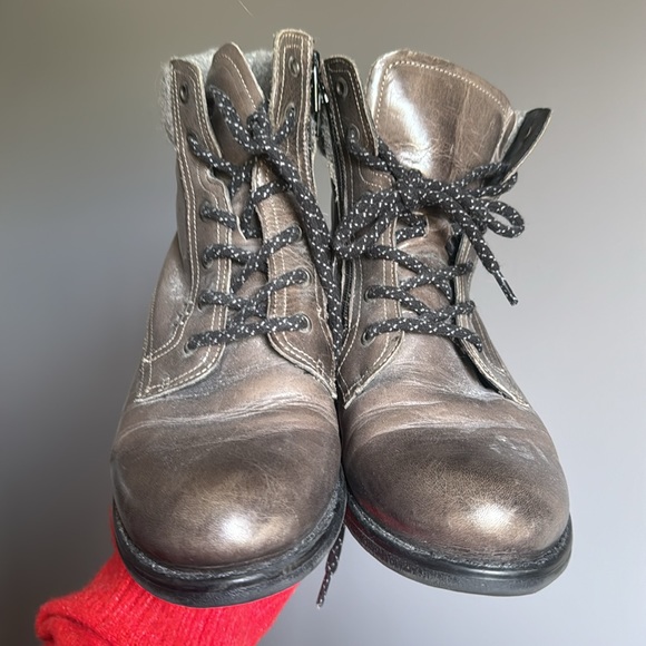 Taos Grey Cutie Boots Size 39 - Picture 2 of 3